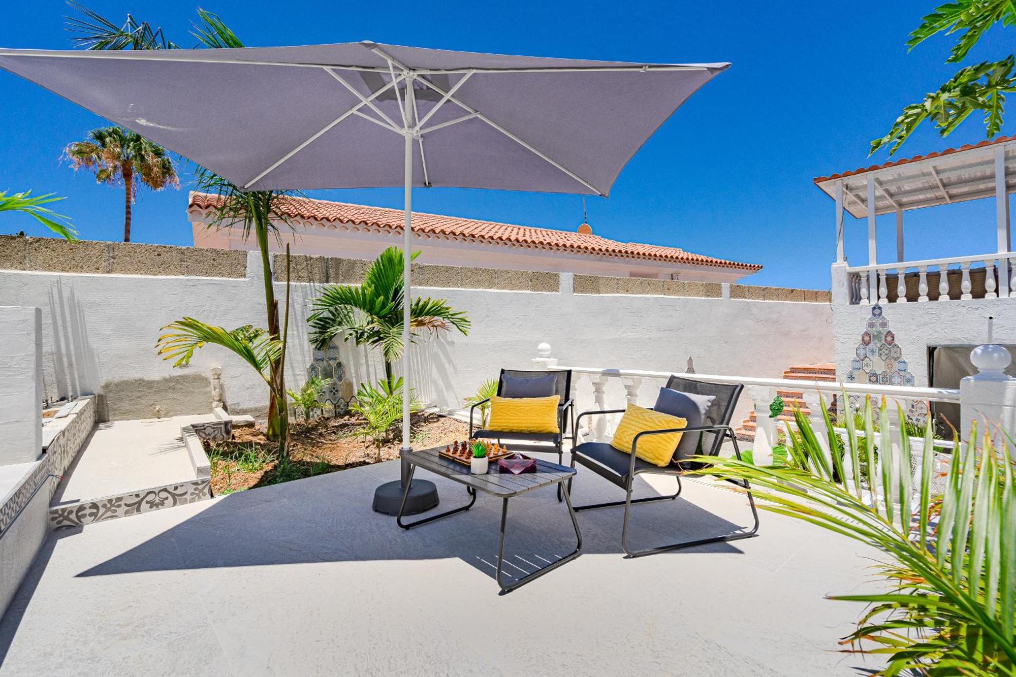 Margot Holiday Suite Callao Salvaje Exterior photo